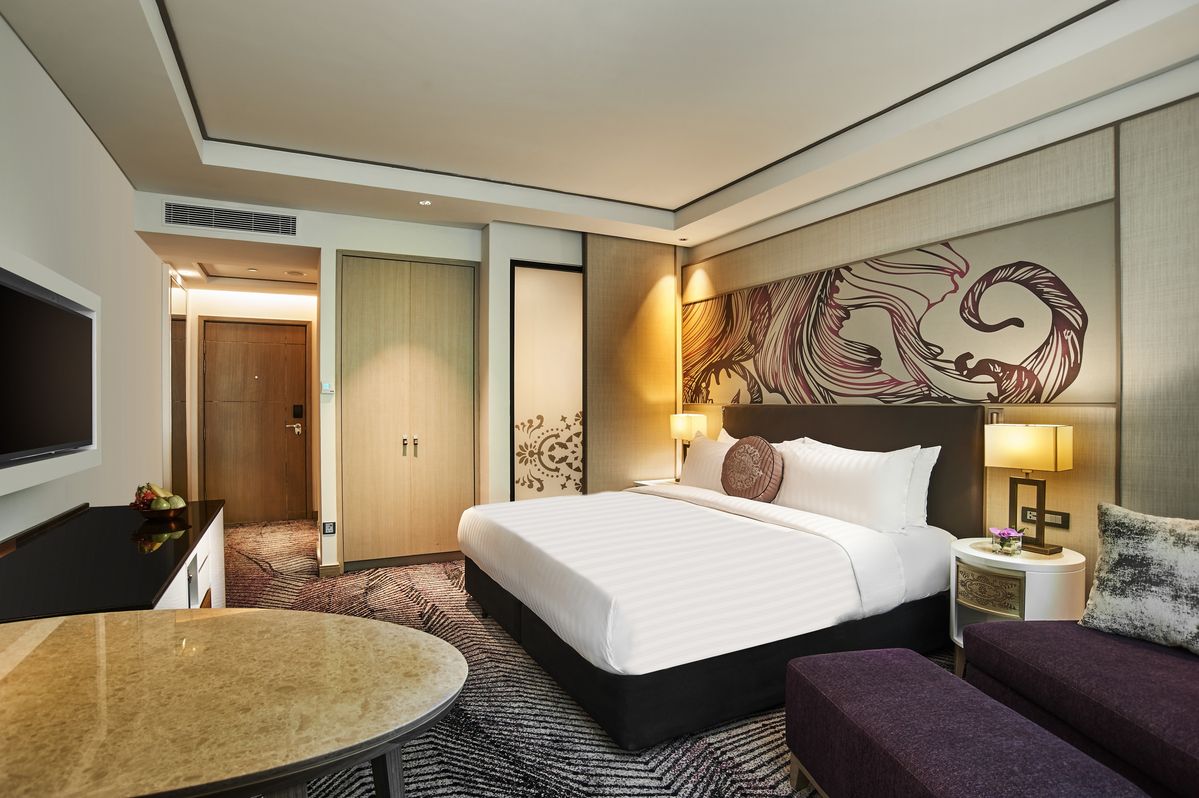 Deluxe King Room