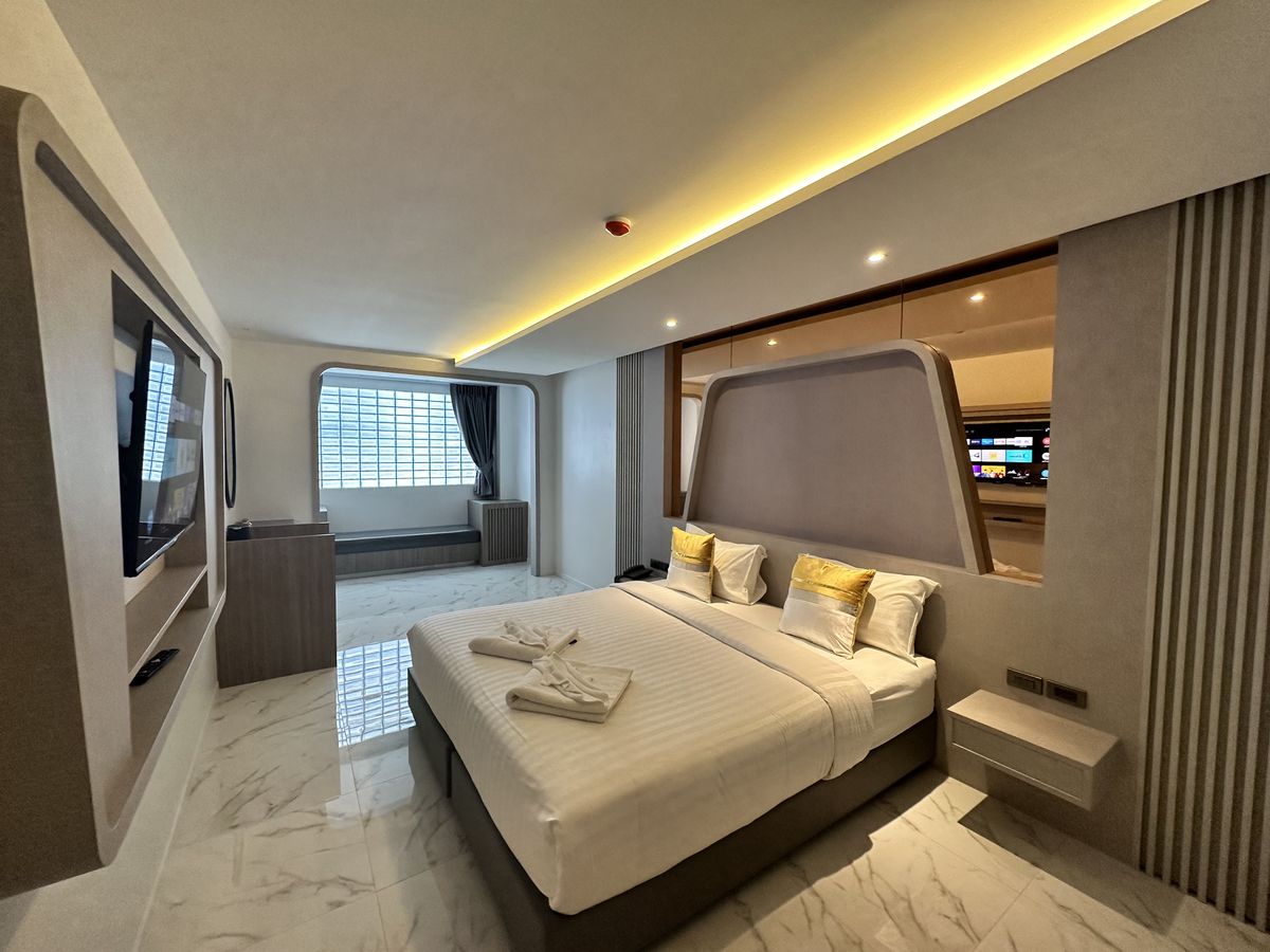 Premier Room