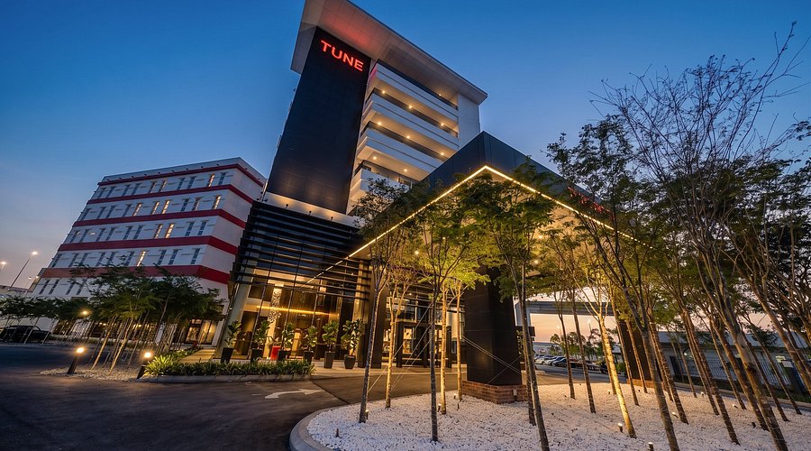 Tune Hotel KLIA-KLIA2
